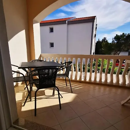 Apartament Nancy Biograd Na Moru