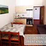 Apartamento Nancy Biograd Na Moru